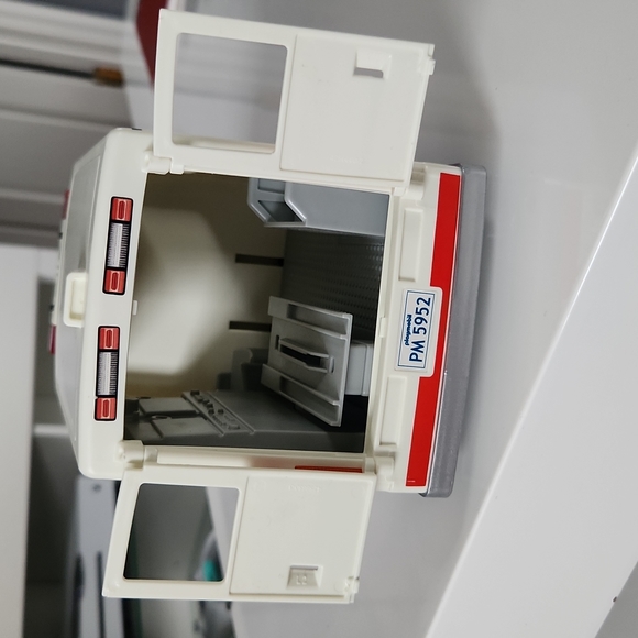 Mini Ambulance - Picture 6 of 9